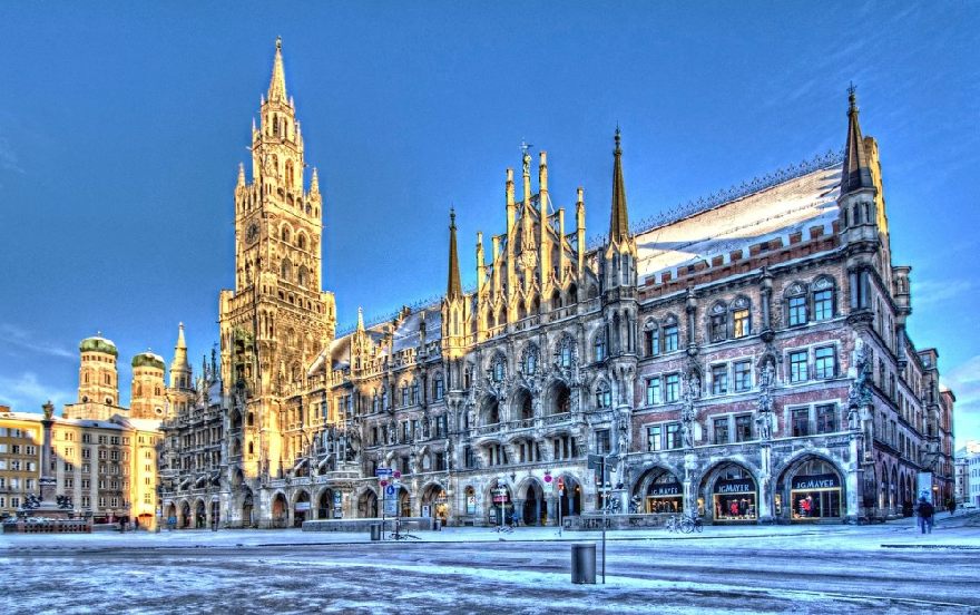 Münchener Rathaus im Winter,